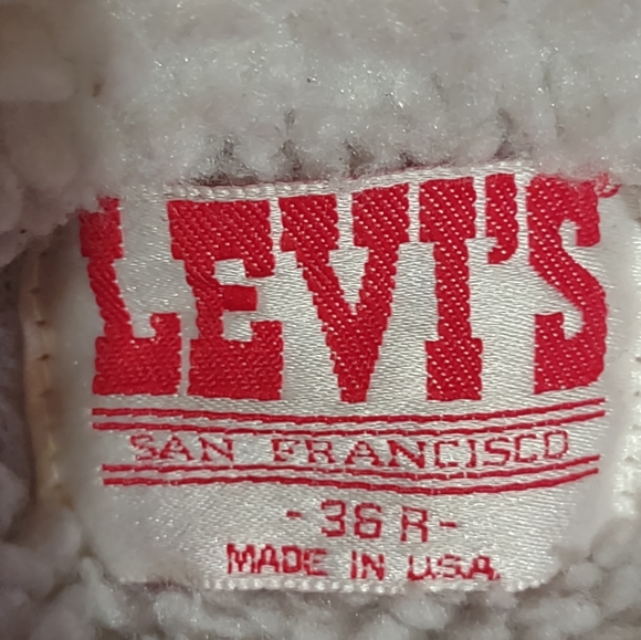 A collectors EmBrOdErY old style Levi's jacket - Picture 9 of 10